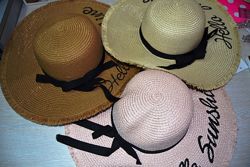 Пляжные шляпы  разные модели 