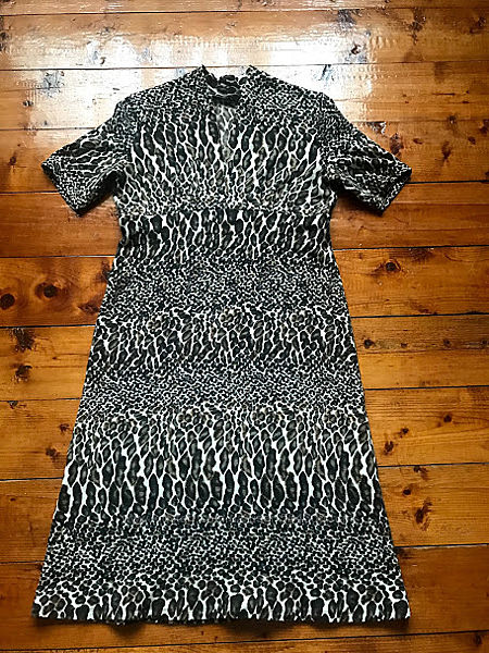 Шерстяна сукня з леопардовим принтом