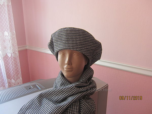  Берет на подкладке зима и шарф комплект женский