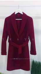 Пальто бренда Vika Adamskaya