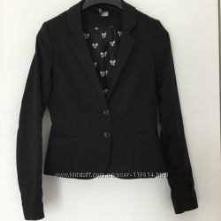 Чёрный пиджак H&M 