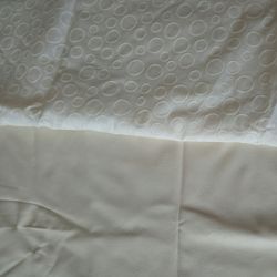Ткань блузочная отрез 1,3м ширина 1.5м хлопок с напылением и кожзам в тон
