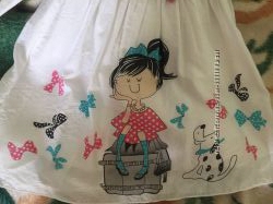 Красивенькое платье с обалденным рисунком для девочки 6-7 лет