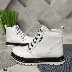 Белые кожаные зимние ботинки