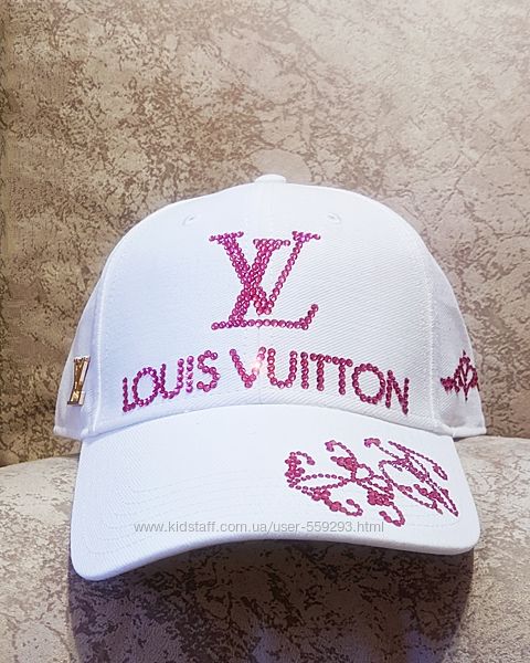 Кепка со стразами Сваровски Louis Vuitton реплика