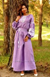 Льняное платье лавандового оттенка с нежной вышивкой