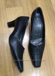 Кожаные классические туфли ara на устойчивом каблуке 38, 5 р. 25 см