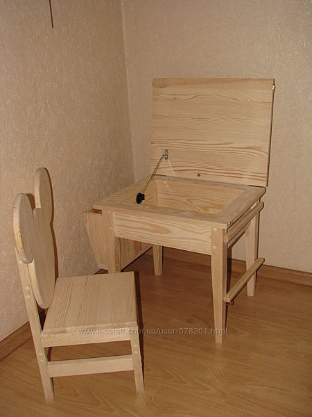 Стол для творчества и стул Микки комплект