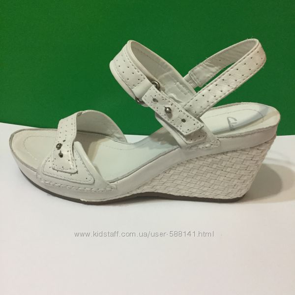 CLARKS Новые Кожаные босоножки размер 38-38. 5 , 39, 39. 5