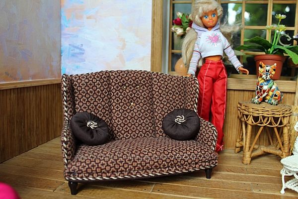 Диван и кресло для кукол
