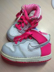 Nike оригинал кроссовки для девочки 24р.