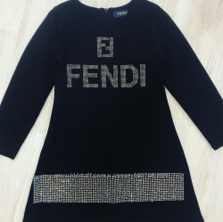 Модное платье чёрного цвета Fendi