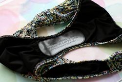 гигиенические наклейки для купальников и белья