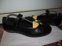 Брендовые кожаные туфли Clarks Cambodia оригинал р.3G 35.5 , стелька 23.2