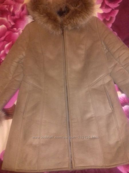 Женская искусственная дубленка с натуральным мехом с капюшоном