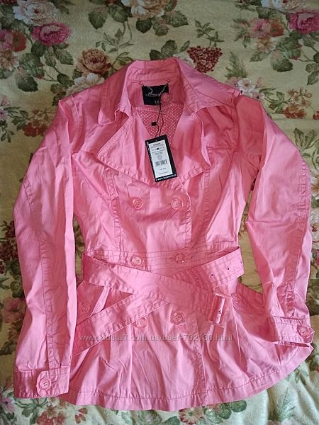 Фирменный женский розовый плащ куртка ветровка Top Secret