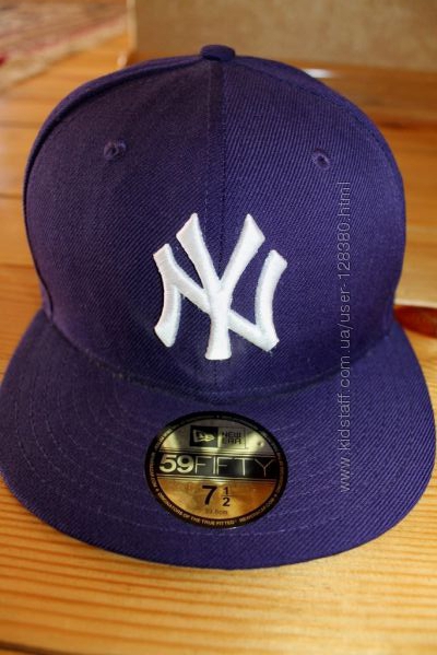 New York Yankees кепка - реперка, снепбек, хип-хоп   с прямым козырьком