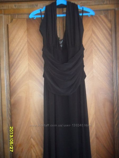 Вечернее черное длинное трикотажное платье с открытой спиной Польща