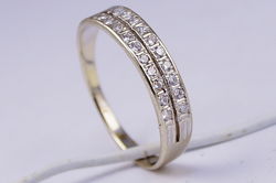 Золотое кольцо 585 с бриллиантом 0, 2кт.