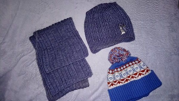 Б. у коплект шапка и шарф зимние  деми шапка