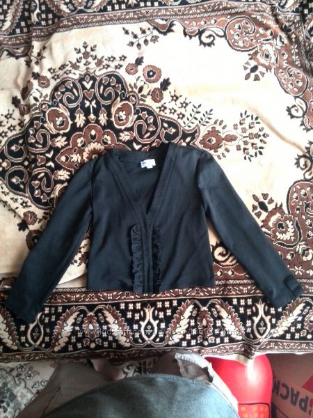 Пиджак для девочки черный размер 140. Фирма Lukas