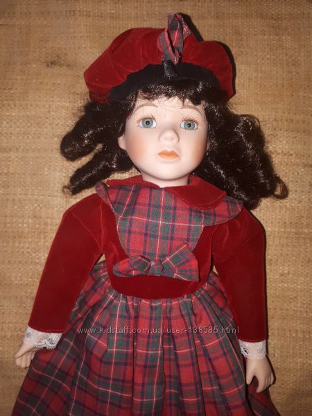  очень красивая коллекционная фарфоровая куколка   the Promenade collection