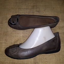 38р-25. 5 кожа туфли Tamaris двойная стелька  ширина стельки 8 см