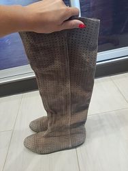 Замшевые сапоги