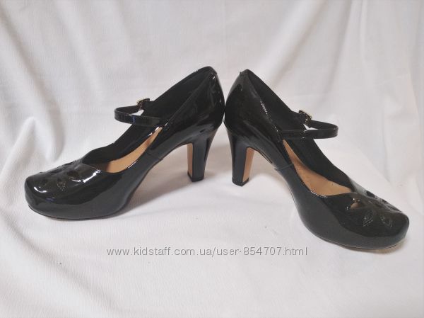 Туфли Clarks Размер 38 UK5½D