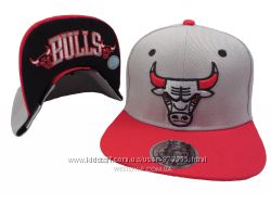 Кепка Chicago Bulls с прямым козырьком, снепбек, реперская