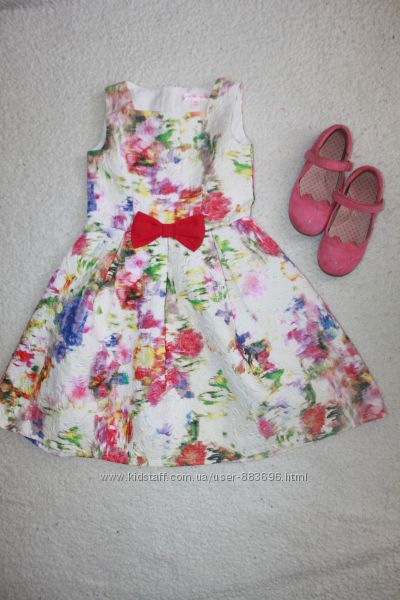 Очень стильное и красивое платье фирмы Little Mis ress на 5-6 лет. 116 см. 