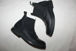 Крутые кожаные деми ботинки фирмы fOuganza 33 размера по стельке 21 см.