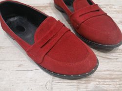 Красные лоферы туфли с натурального замша