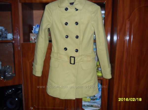 Яркое женское пальто на весну-осень 44-46р -всего за 135грн- 