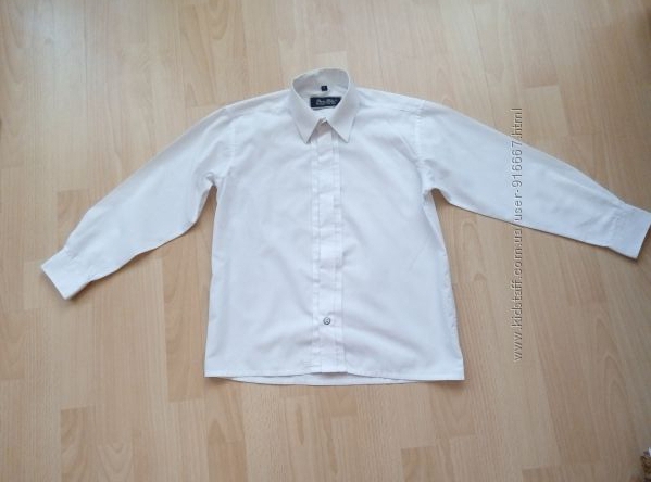 Рубашка белая, размер 32, фирма pan filo