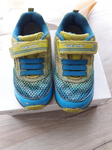 Кроссовки Geox
