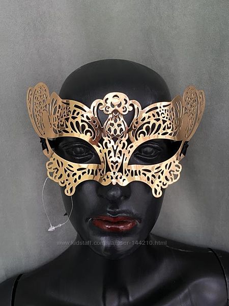 Новая маскарадная маска