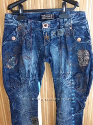 #1: Гламурные джинсы