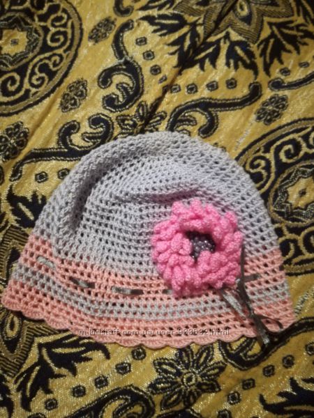 Ажурна в&acuteязана шапочка ручної роботи