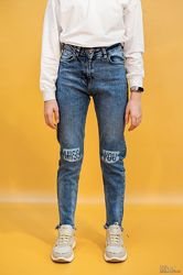 Джинси  з прорізами на колінах A-yugi Jeans