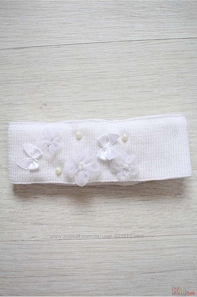 Пов&acuteязка білого кольору з квіточками для дівчинки Trestelle