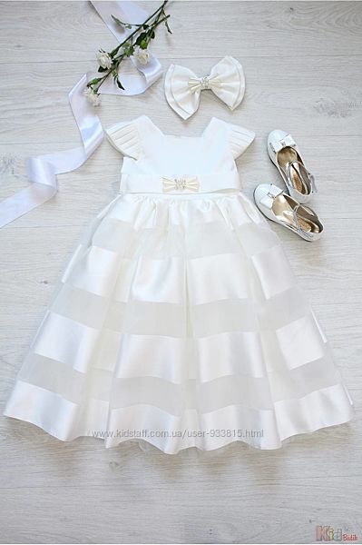 Ошатне плаття з білої атласної тканини для дівчинки Beggi