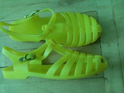 Босоніжки сандалі силіконові жовті. Розмір 37.