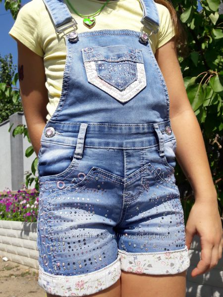 Симпатичный в стразах джинсовый летний комбинезон шорты ромпер YUKE 5-7 лет