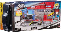 Mattel Fast & Furious Машинка с    переносным гаражом  Додж  Маттел