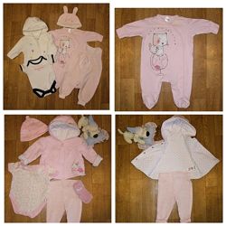 Компленкт одежды для новорожденой малышки из пяти предметов 