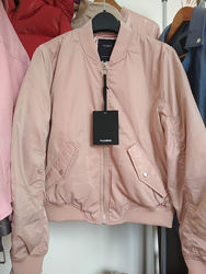 Куртки бомберы H&M в наличии XS S M L, пудровый розовый беж