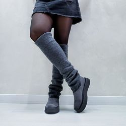 #8: сірі на чорній п