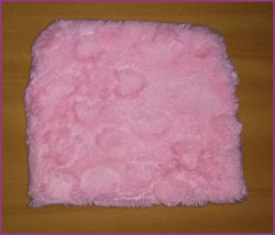 Плюшевая шапочка на девочку. 4года.