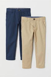 Трендовые штаны-чинос для мальчика H&M